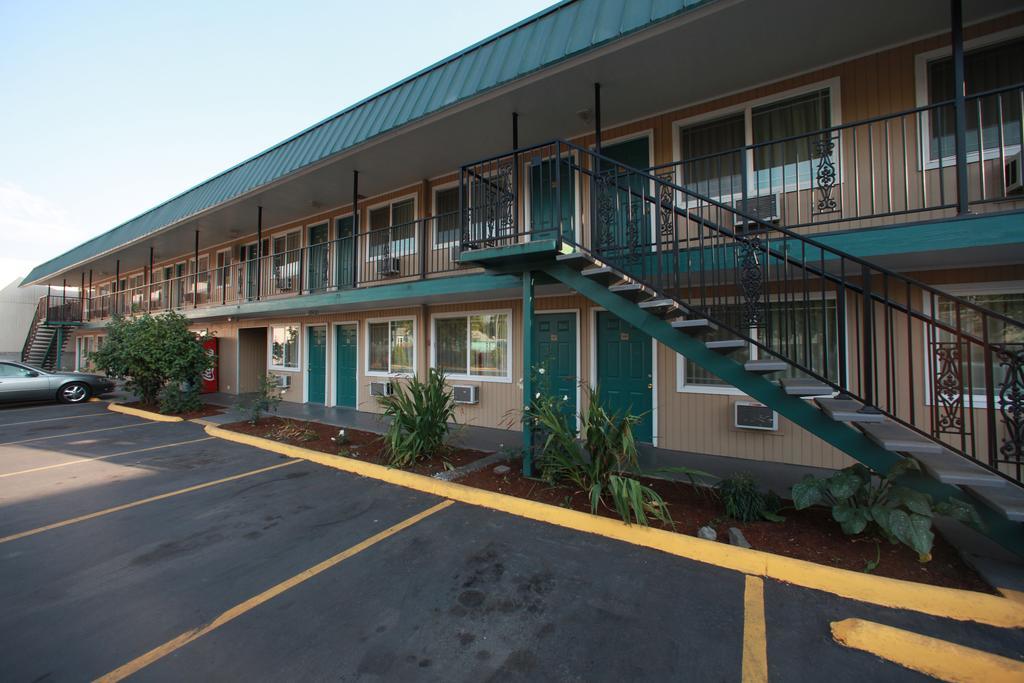 Executive Motel Eugene Esterno foto
