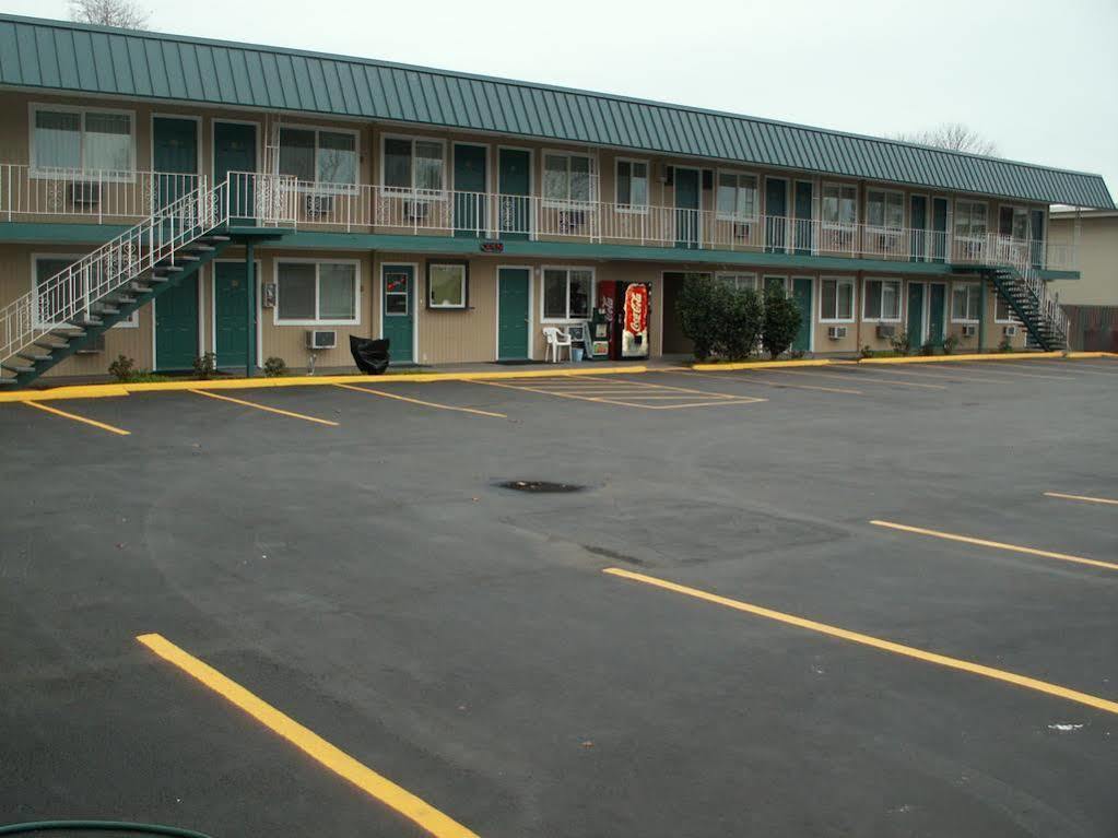 Executive Motel Eugene Esterno foto